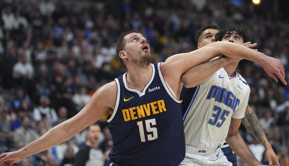 球员健康与 球员健康与